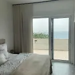Rocky Villa *