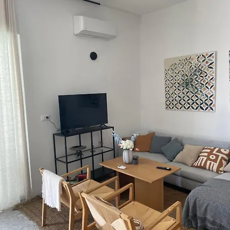 Rocky Villa