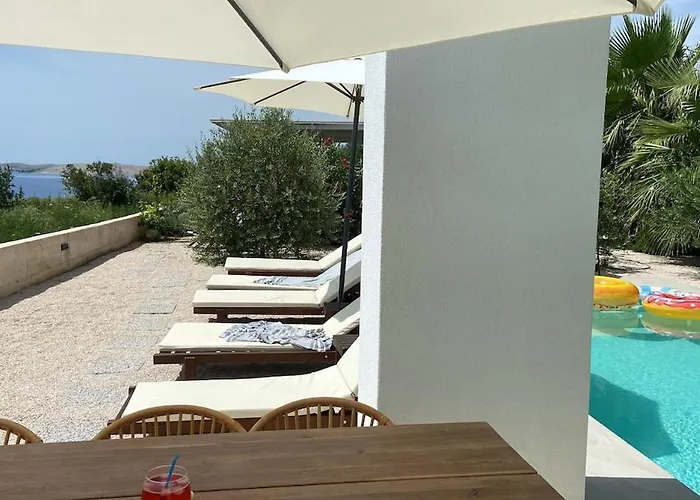 Rocky Villa Ražanac